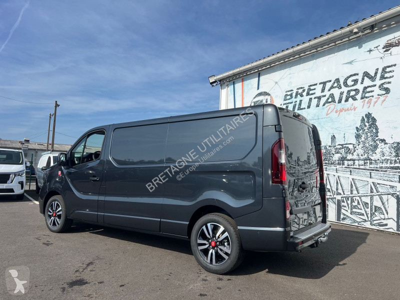 Véhicule utilitaire Renault TRAFIC III FG NEUF:...