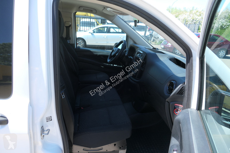 Véhicule utilitaire Mercedes Vito 116 CDI Mixto...