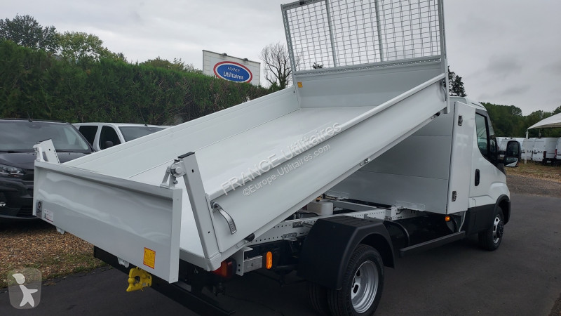 Véhicule utilitaire Iveco DAILY BENNE ACIER JPM...