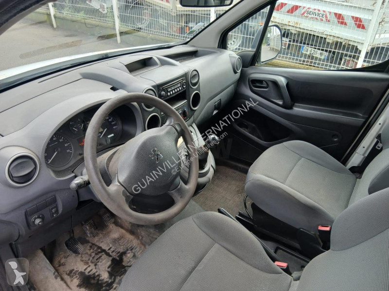 Véhicule utilitaire Peugeot