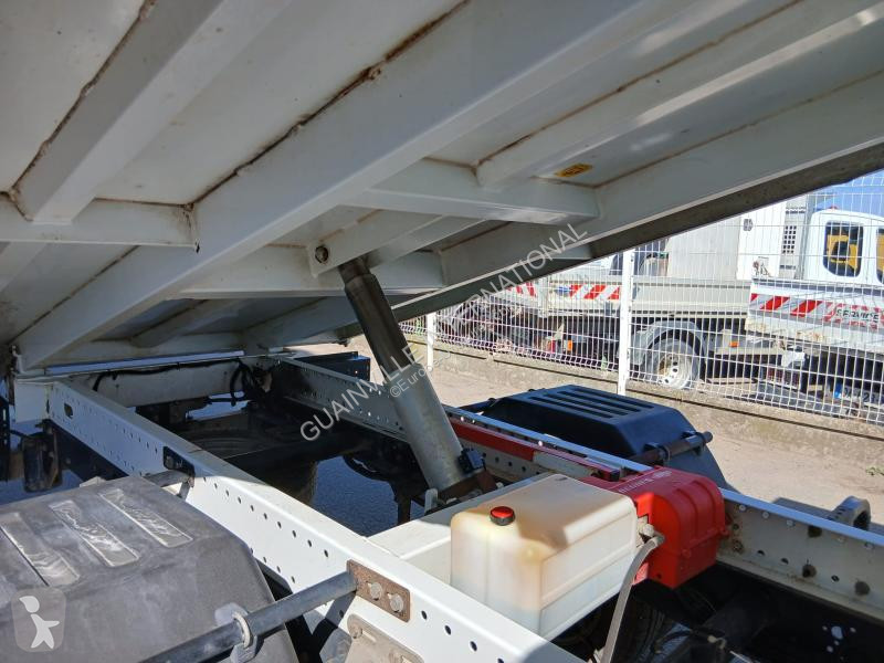 عربة نفعية Iveco 35C13