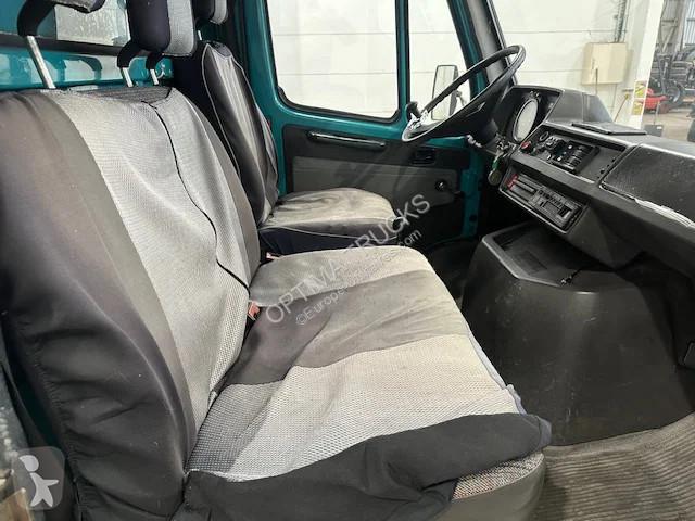 Samochód dostawczy Mercedes 400-serie