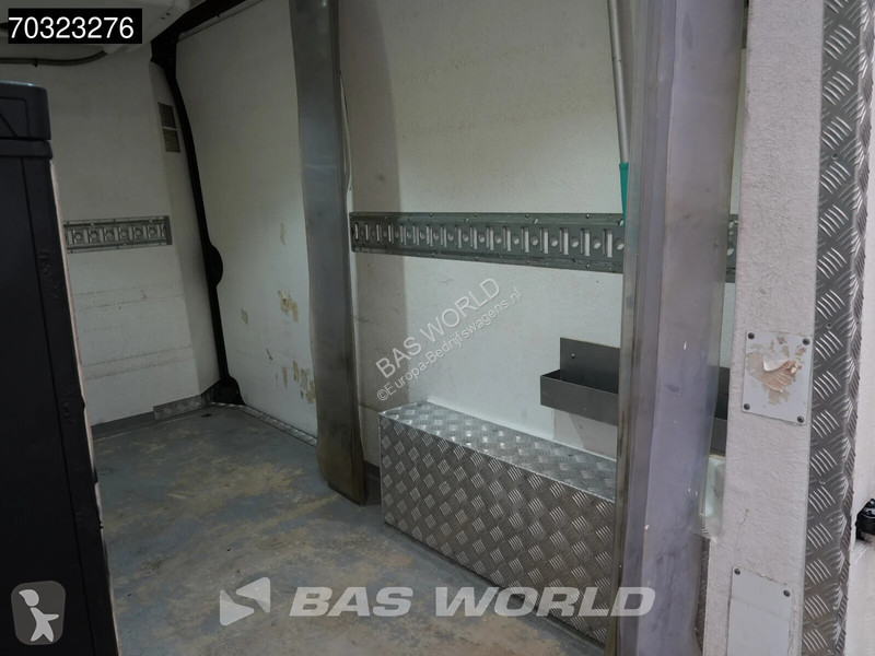 Véhicule utilitaire Renault Koelwagen L2H2...