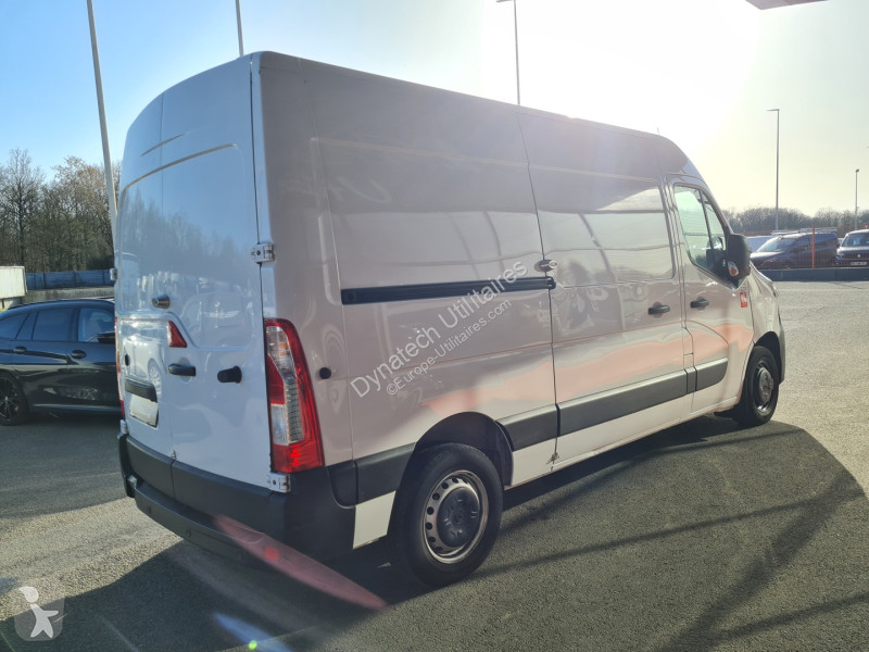 Véhicule utilitaire Renault MASTER III FG F3300...
