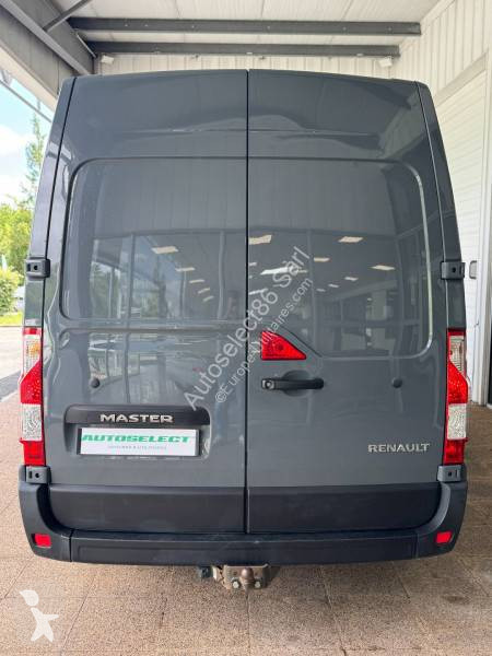 عربة نفعية Renault