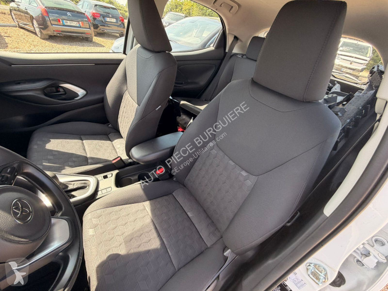 Furgoneta Toyota IV 1.6 Hybride 116 Dynamic /...