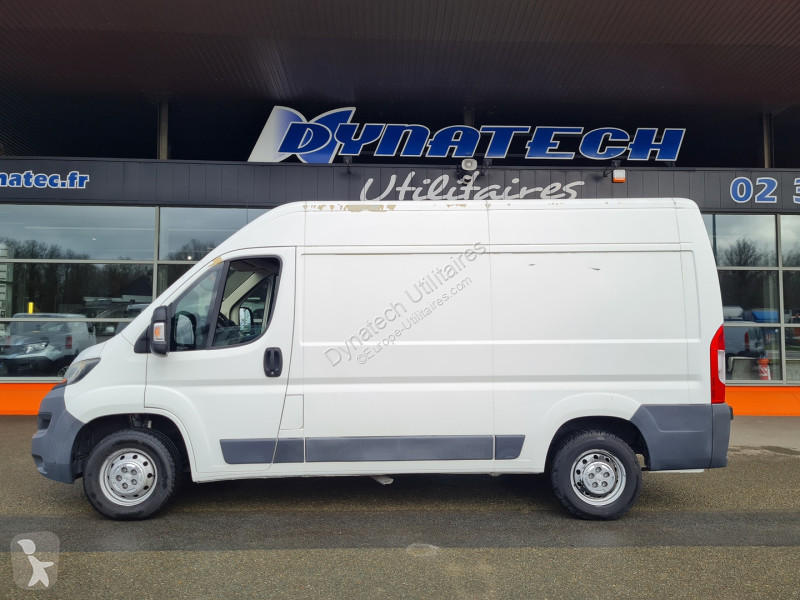 Furgoneta Peugeot BOXER FG 335 L2H2 2.0 BLUEHDI...