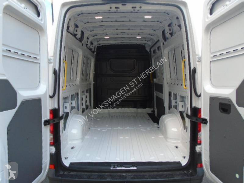 Volkswagen CRAFTER VAN 30 L3H3 2.0 TDI 140 CH van