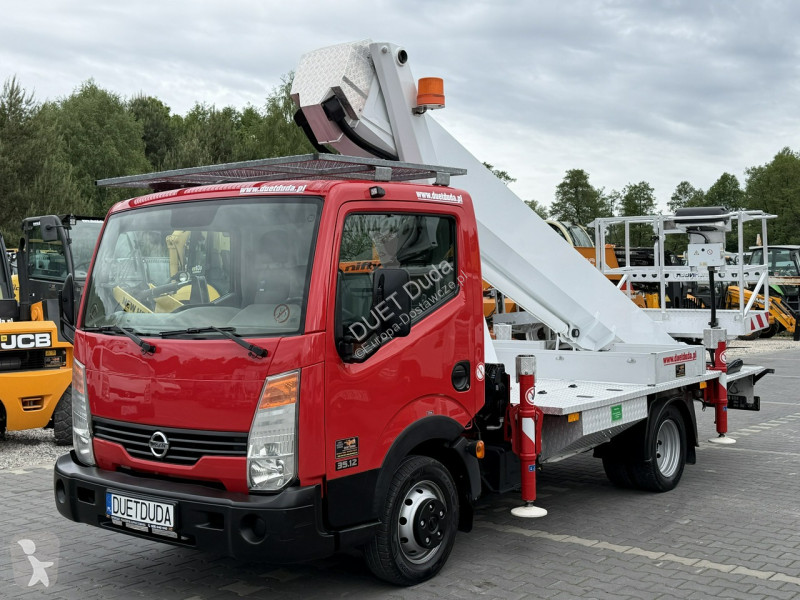 Furgoneta Nissan