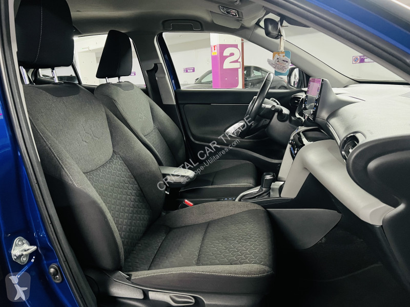 Veicolo commerciale Toyota YARIS CROSS 116H...