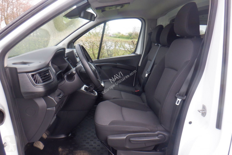Furgoneta Renault TRAFIC III FG 2.0 BLUE DCI...