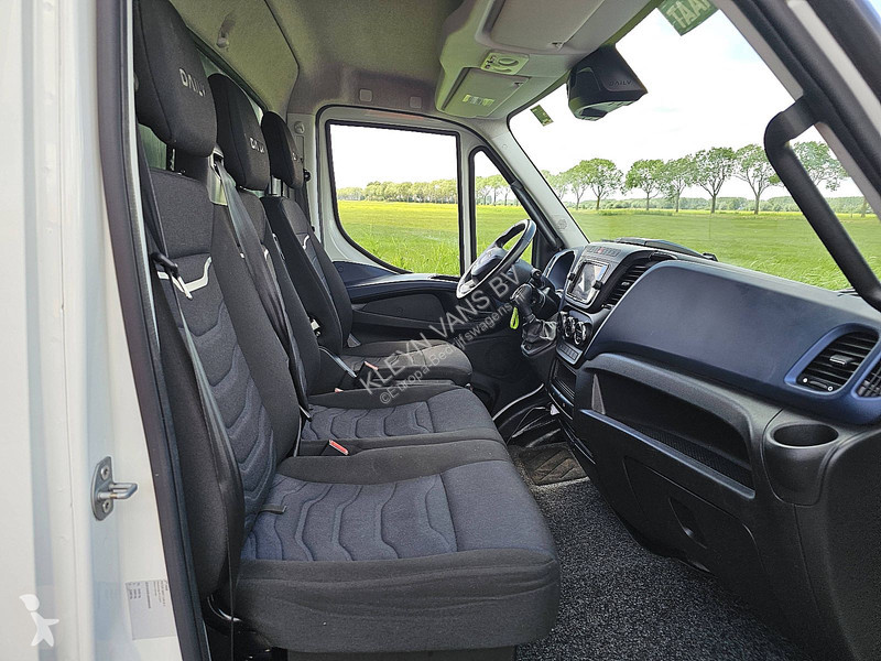 Furgoneta Iveco 35S18 Bakwagen Laadklep!