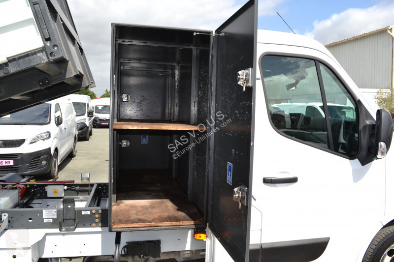 Véhicule utilitaire Renault RENAULT MASTER III...
