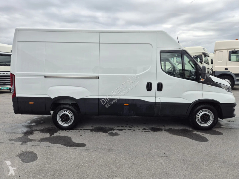Iveco 35 S 14 Transporter