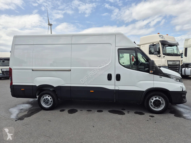 Iveco 35 S 14 Transporter