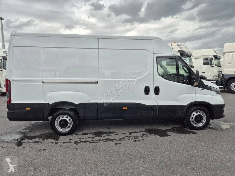 Iveco 35 S 14 Transporter