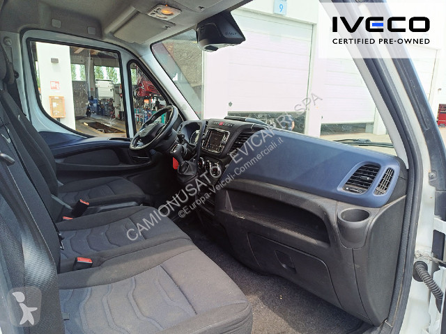 Veicolo commerciale Iveco IVECO DAILY 35S16HA8/V