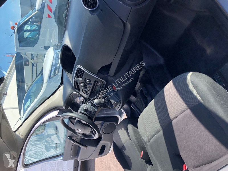 Véhicule utilitaire Renault KANGOO II EXPRESS...