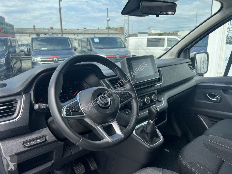 Samochód dostawczy Nissan PRIMASTAR COMBI...