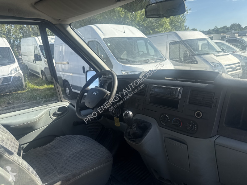 Véhicule utilitaire Ford TRANSIT FG 280MP 2.2...