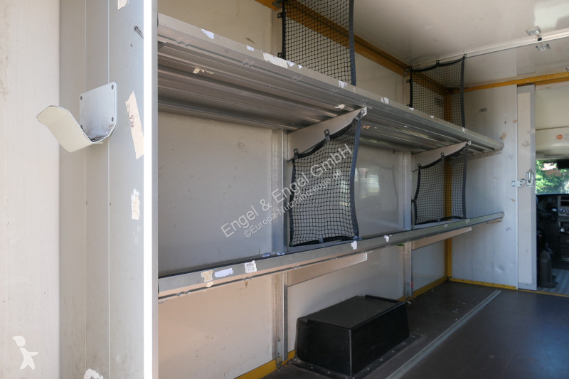 Iveco Daily 35 S11 C30C AUTOMATIK KAMERA Regale...