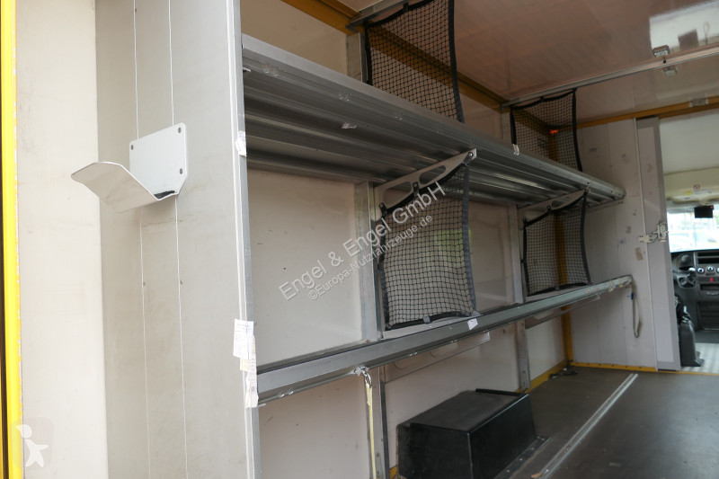 Iveco Daily 35 S11 C30C AUTOMATIK KAMERA Regale...