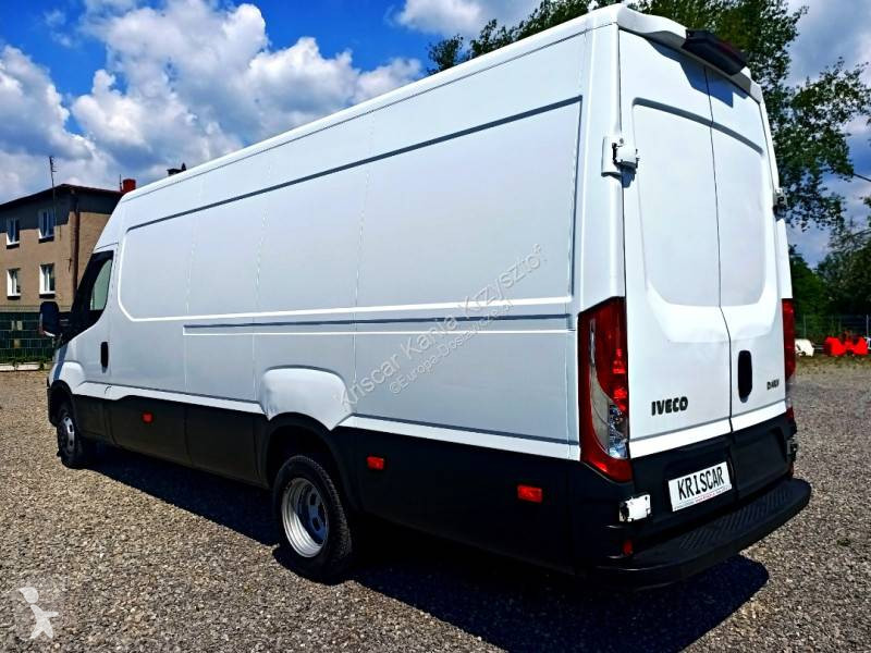 Лекотоварен автомобил Iveco