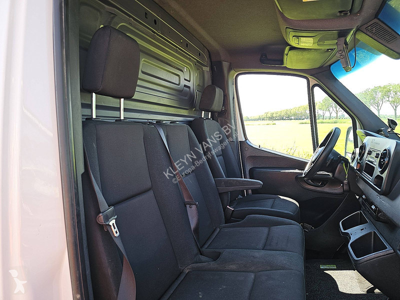 Véhicule utilitaire Mercedes 314 L3H2 Maxi...