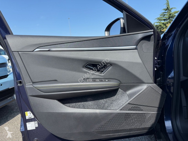 Véhicule utilitaire Renault E-tech 220 ch Techno