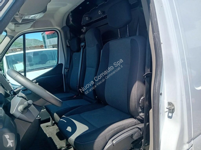 Renault III 2019 Transporter