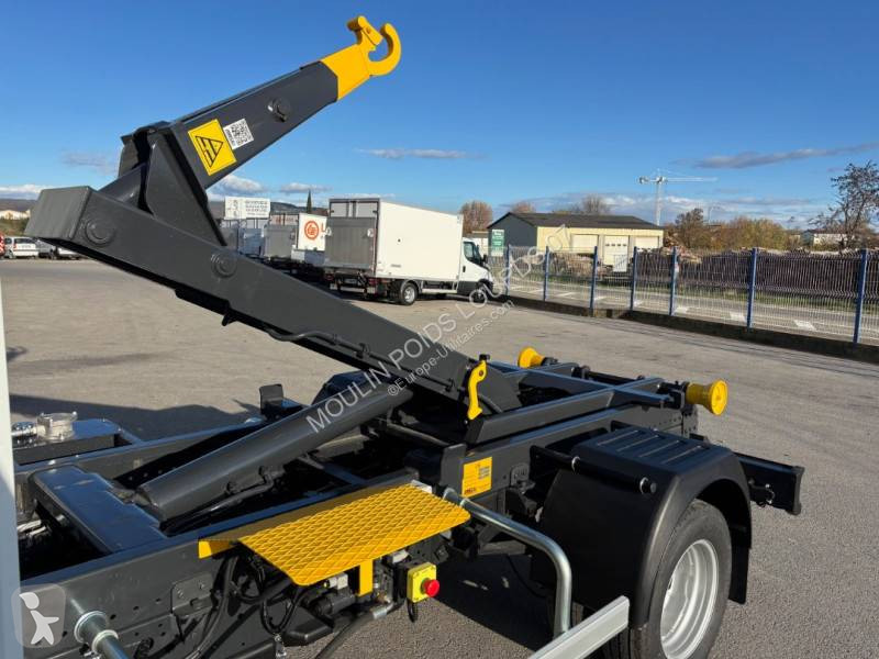 Samochód dostawczy Iveco