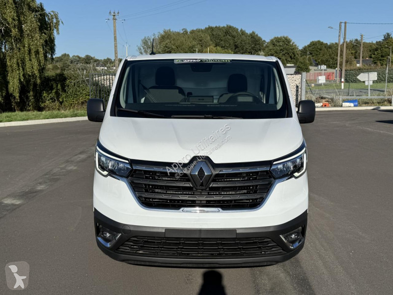 Véhicule utilitaire Renault TRAFIC L2H1 170CH...