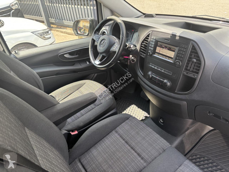 Véhicule utilitaire Mercedes VITO Compact 2.8t...