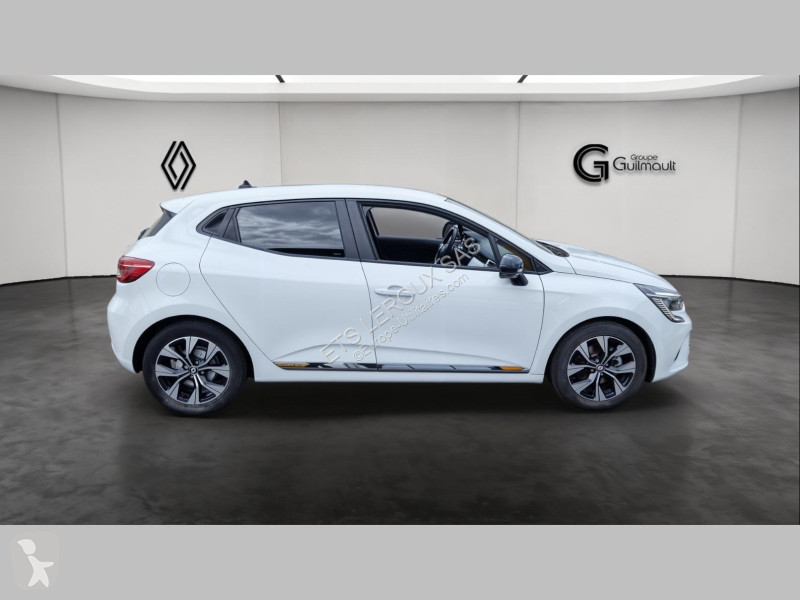 عربة نفعية Renault CLIO V