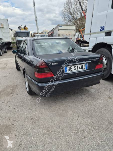 Furgoneta Mercedes