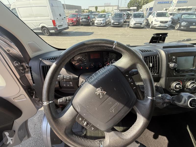عربة نفعية Peugeot  BOXER