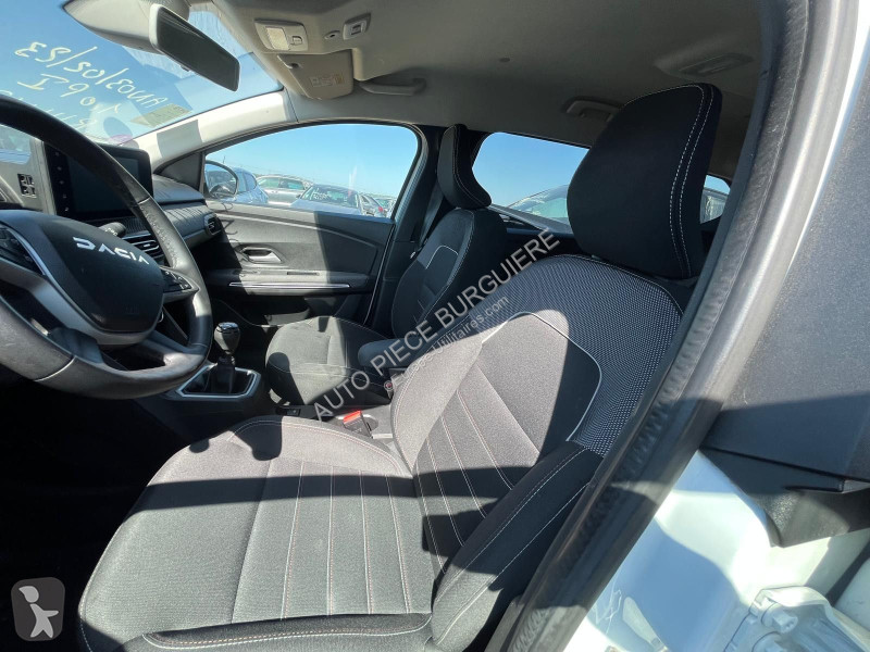 Samochód dostawczy Dacia 1.0 TCe 110 Extreme /...