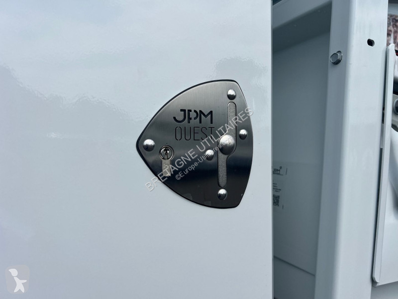 عربة نفعية Nissan INTERSTAR CCB BENNE 2 VANTAUX...