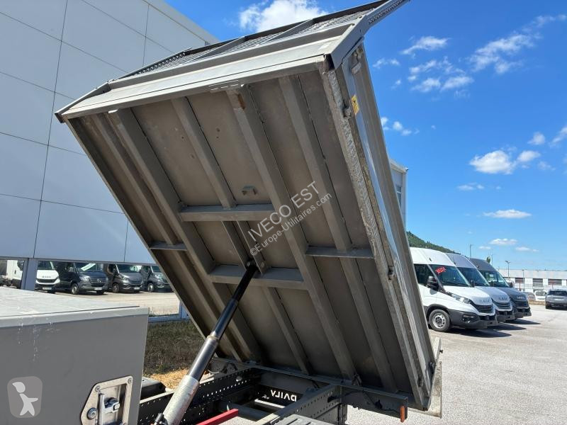 Véhicule utilitaire Iveco CCb 35C14 Benne +...