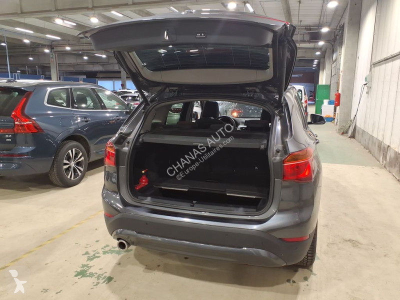عربة نفعية BMW sDrive 18i 136 Lounge BVA