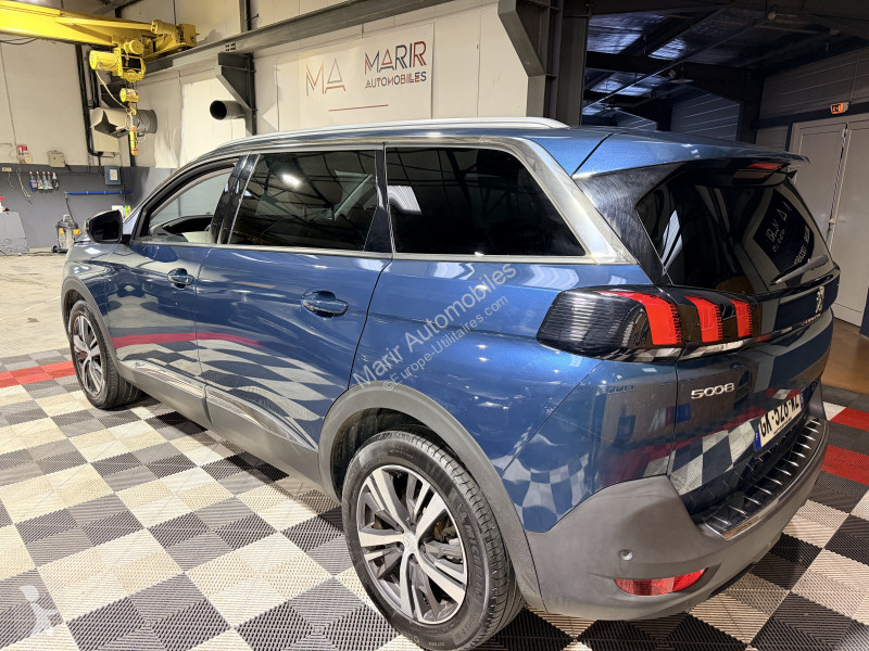 Коммерческий автомобиль Peugeot