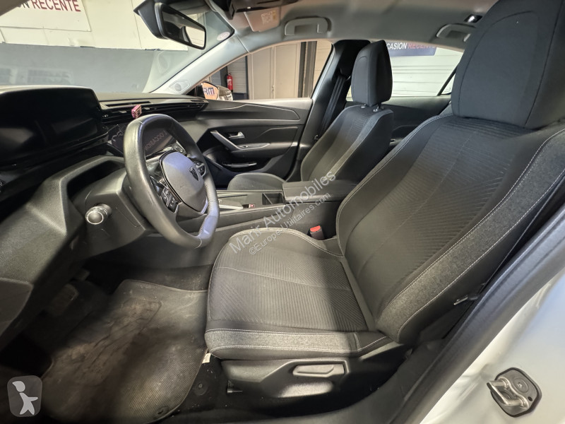 عربة نفعية Peugeot 308
