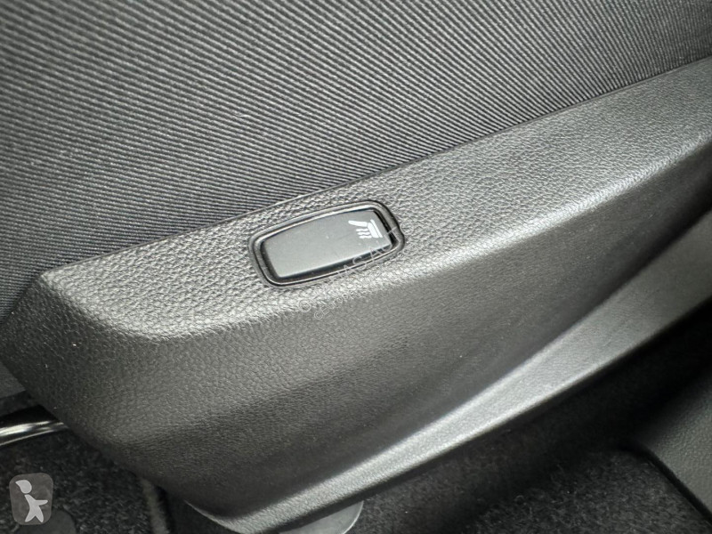 Véhicule utilitaire Dacia 1.0 TCe 90 Essentiel