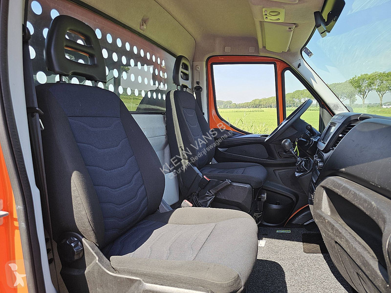 Nyttofordon Iveco 35C14 ac laadklep EURO6