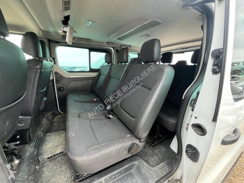 عربة نفعية Renault III 2.0 DCi 150 Intens 9...