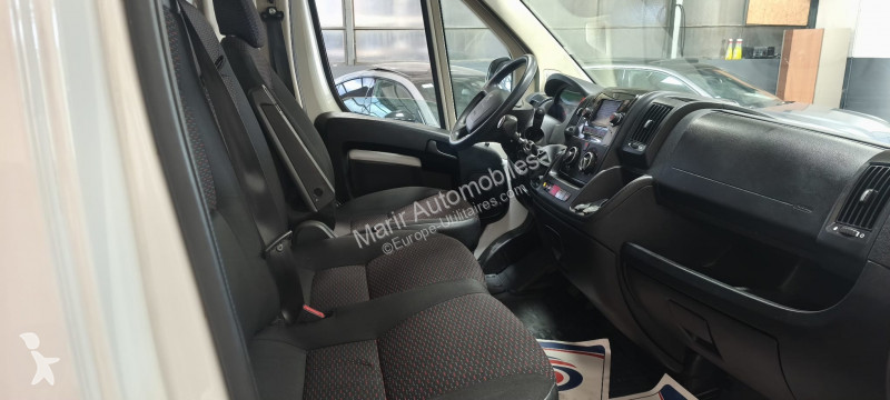 Véhicule utilitaire Peugeot BOXER FG