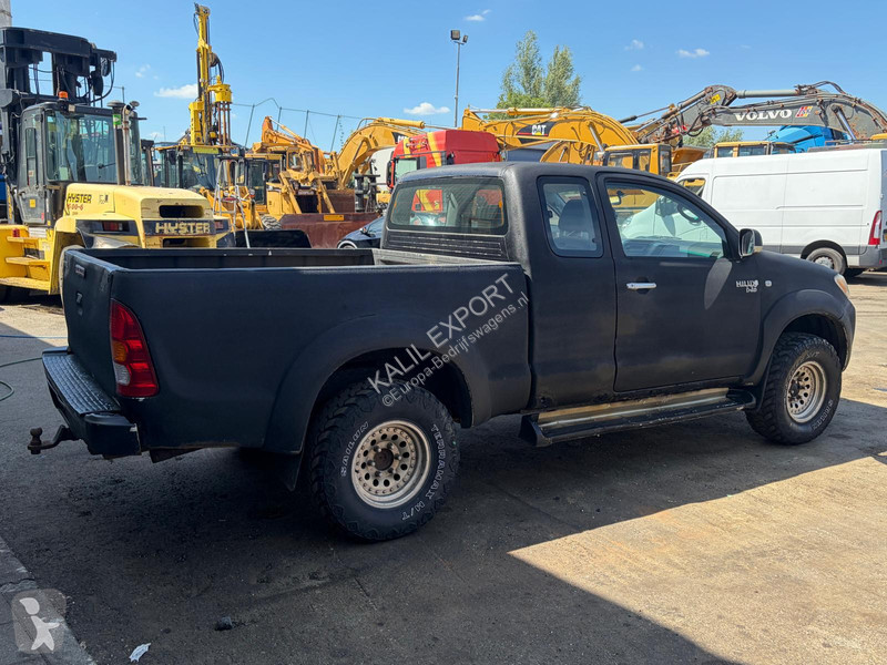 عربة نفعية Toyota Pick-Up Truck - 4x4 - Manual...