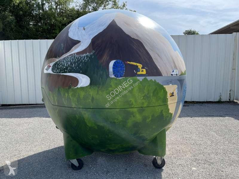 مقطورة   BOULE D'EXPOSITION