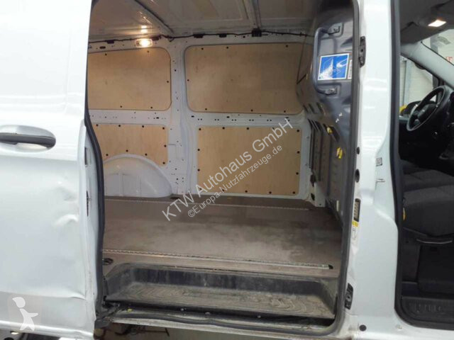 عربة نفعية Mercedes Vito116CDI KA...