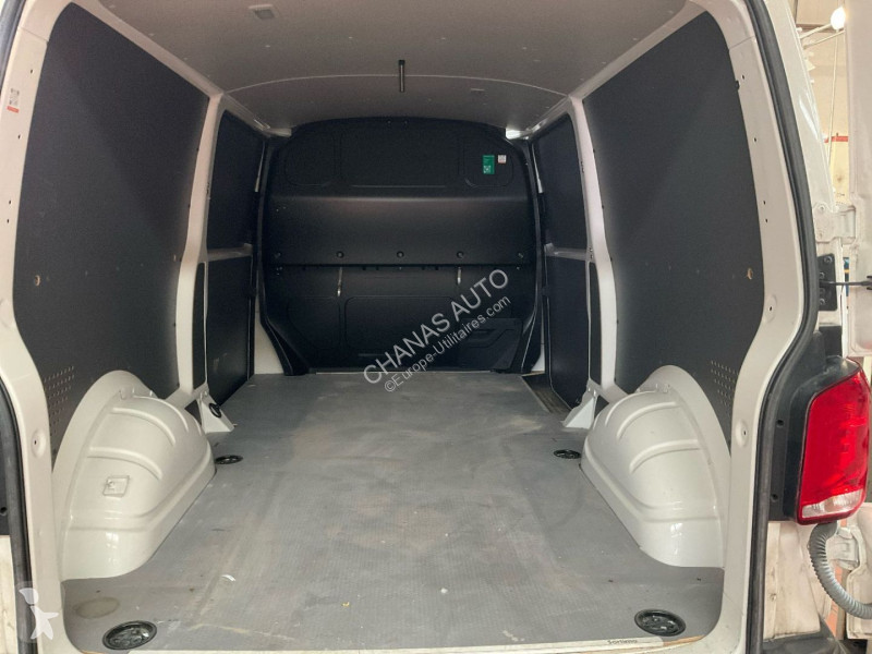 عربة نفعية Volkswagen L2H1 2.0 TDI 110